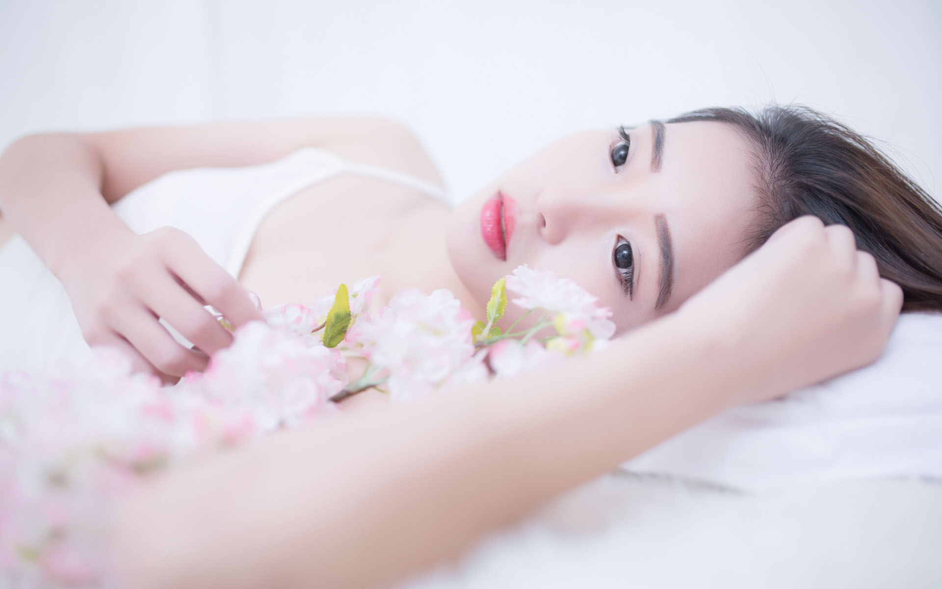 国家移民管理局：上半年共侦办妨害国（边）境管理犯罪案件6914起